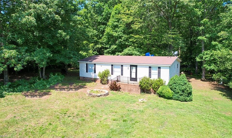 1st image of 290 Angieline Dr
