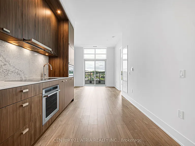 858 Dupont St #Penthouse 19 — Photo 9