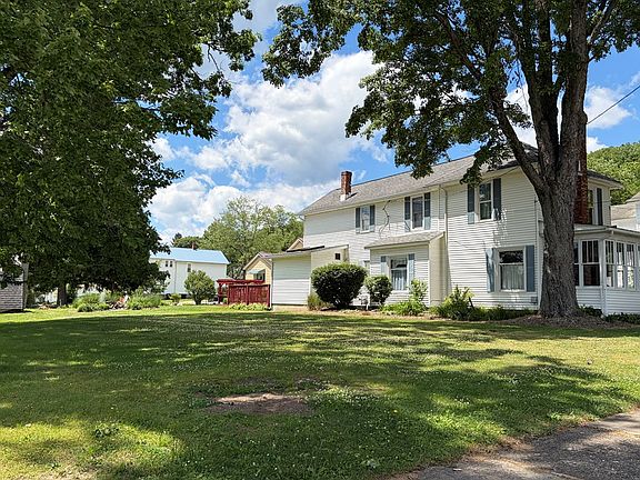 3rd image of 417 N Kerr St