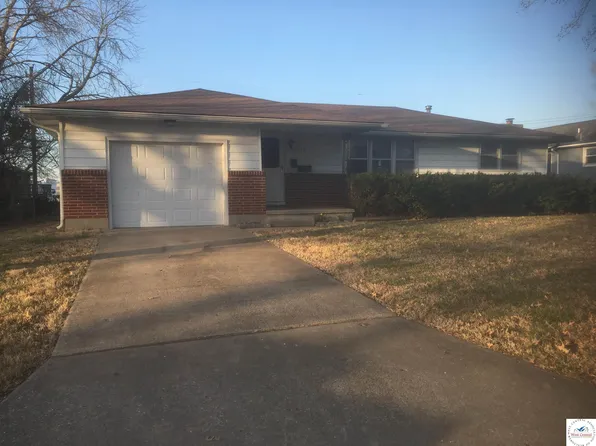 2419 W 1st St, Sedalia, MO 65301