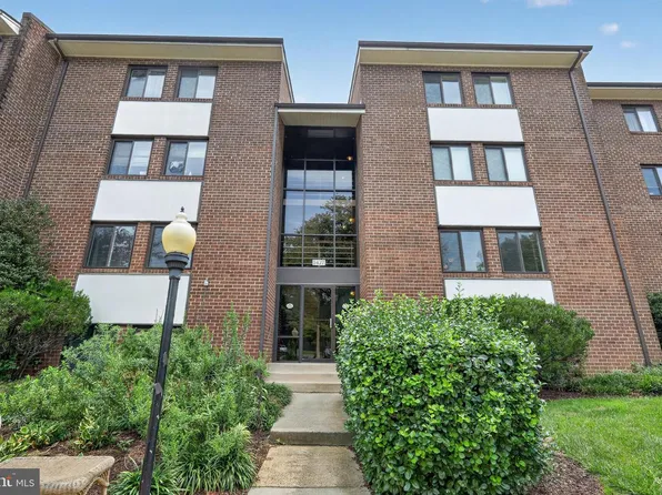 1427 Northgate Sq Unit 12, Reston, VA 20190