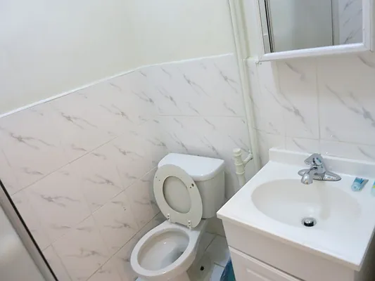 Rented by Eisenberg Exclusives | media 31