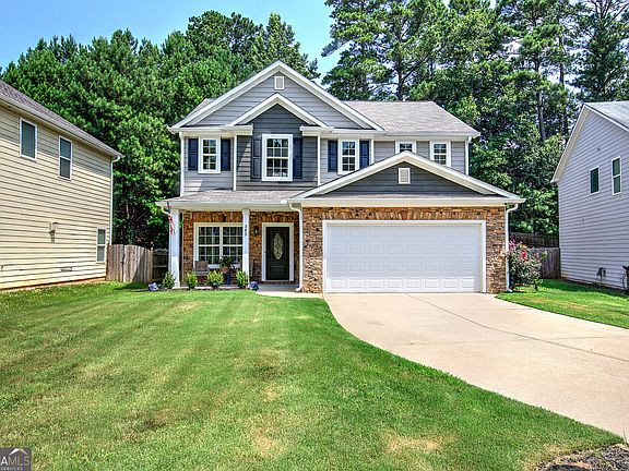 2nd image of 385 Parkmont Way