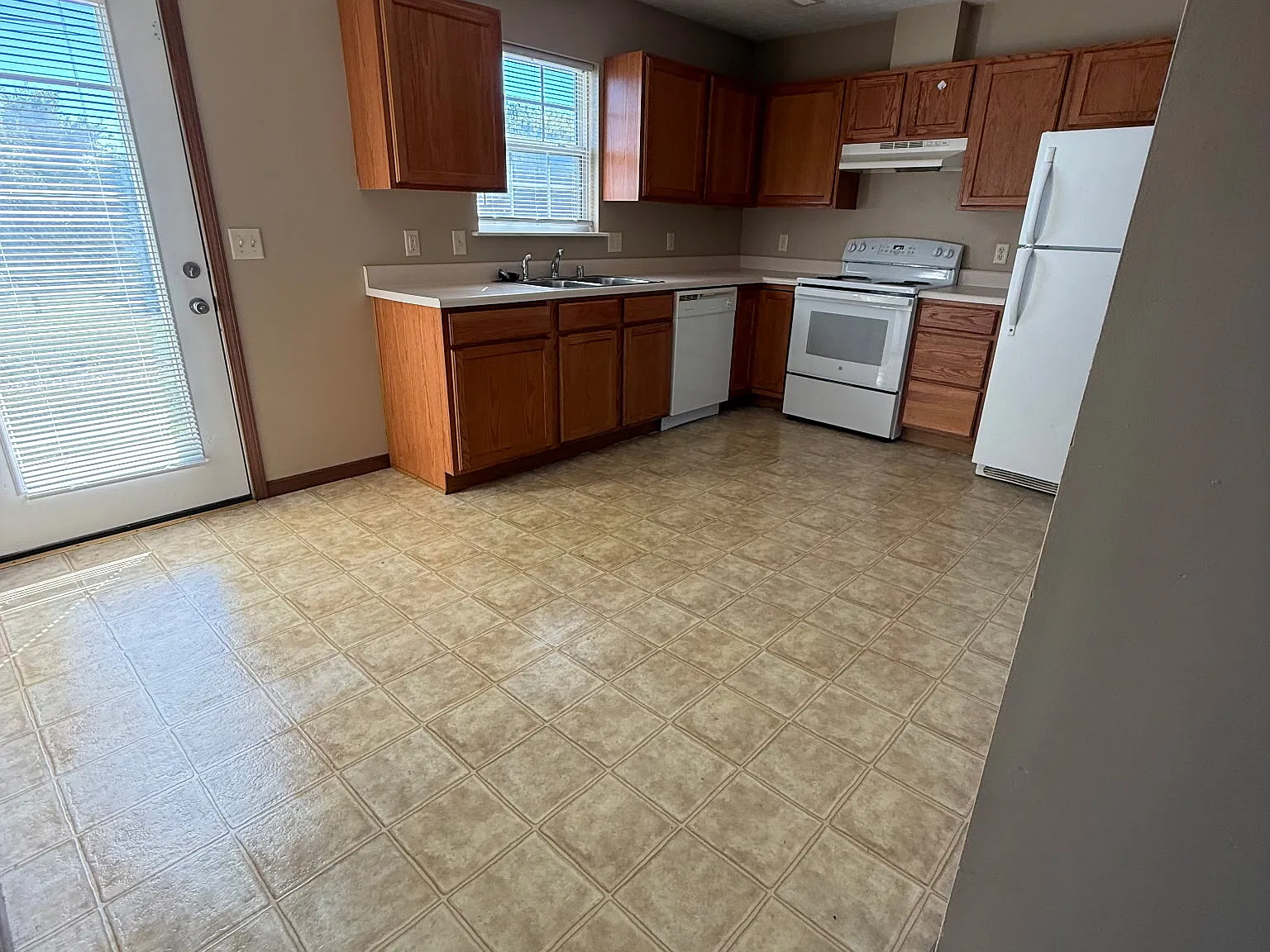 2 bed, $691 — Photo 4