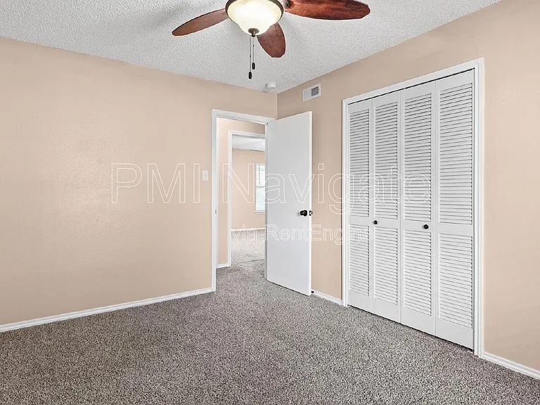 4606 Crested Land — Photo 16