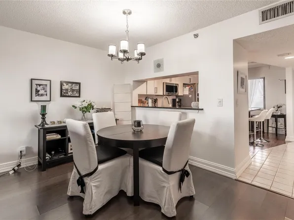 2206 S Cypress Bend Dr APT 803, Pompano Beach, FL 33069