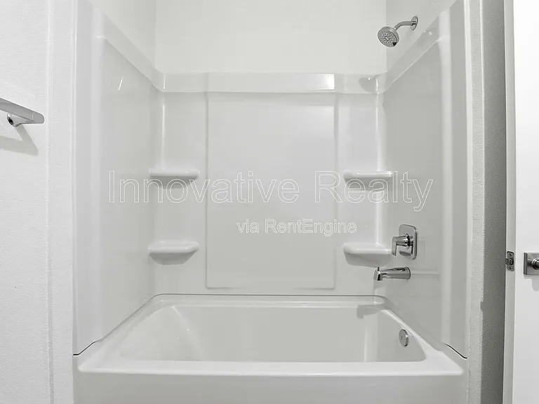 Venture Apartments — Photo 164