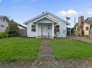 941 Fir Ave, Reedsport, OR 97467