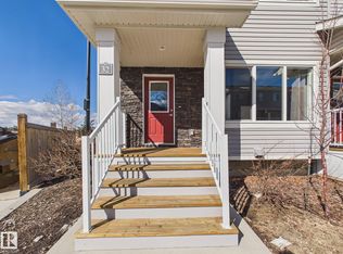 2121 Haddow Dr #32, Edmonton, AB T6R0W6