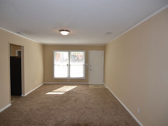 5th image of 1301 Congress Dr NW