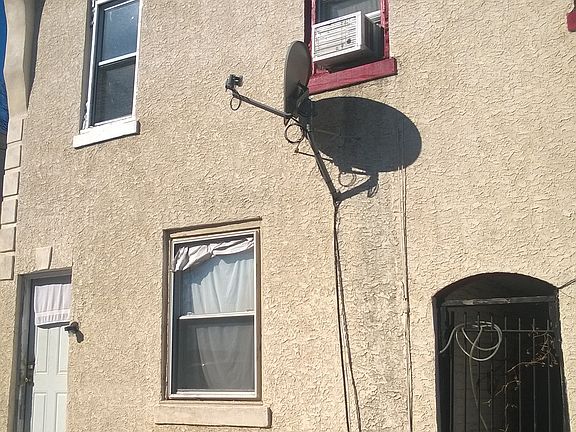 3rd image of 5815 Yocum St