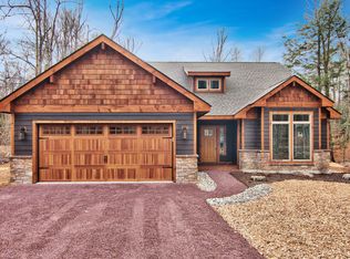 1149 Deer Trail Rd, Pocono Pines, PA 18350
