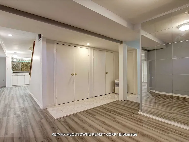14 Angus Dr #LOWER — Photo 25