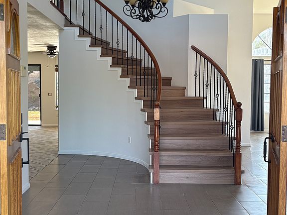 2nd image of 236 Juniperhill Ln