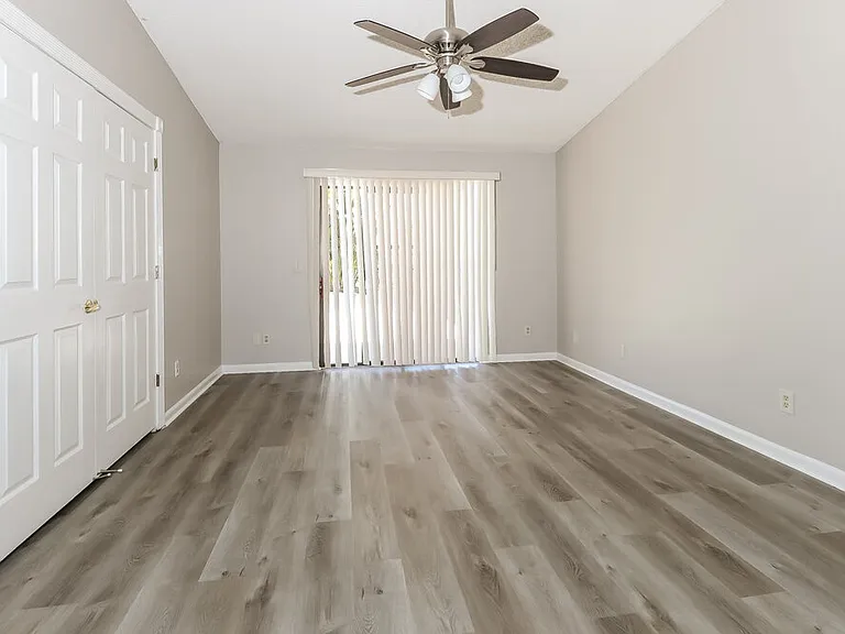 147 Viscaya Ave — Photo 9