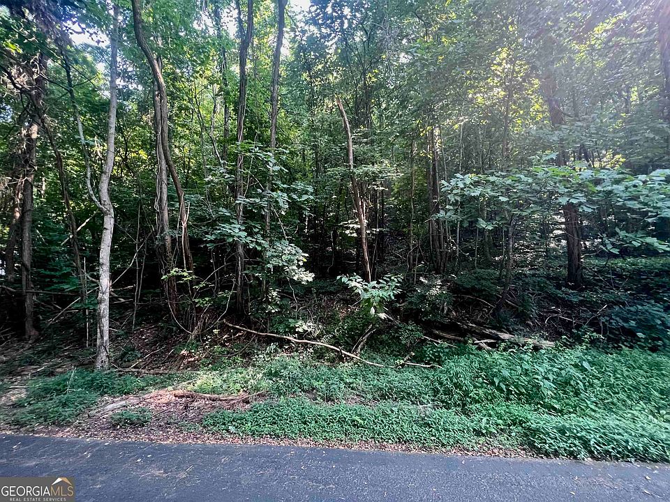 1st image of 13 Chalet Dr