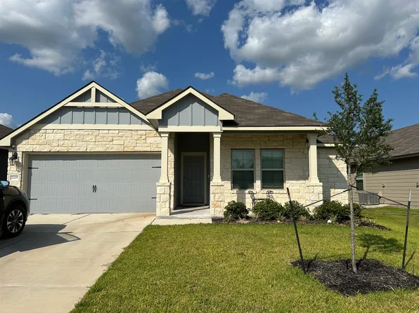 2105 Chief St, Bryan, TX 77807