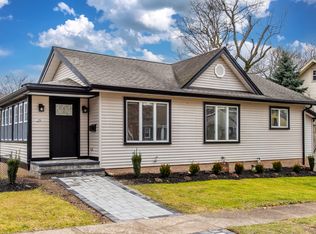 35 Roosevelt Ave, Westwood, NJ 07675