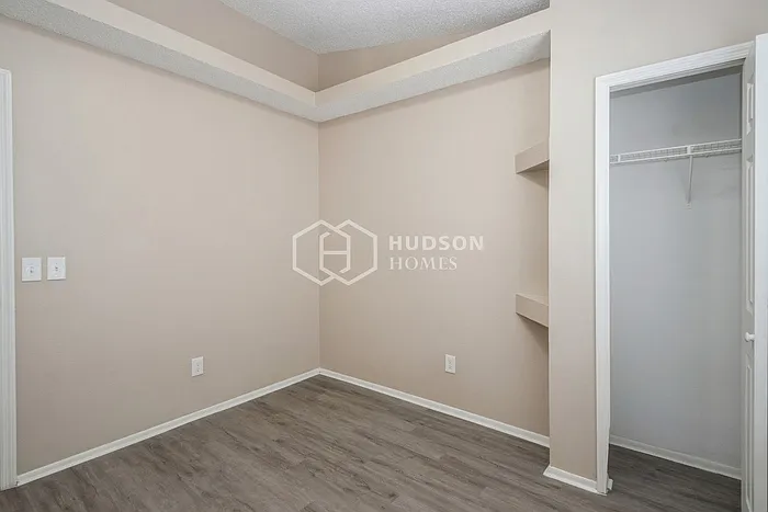 1771 Chatham Cir — Photo 17