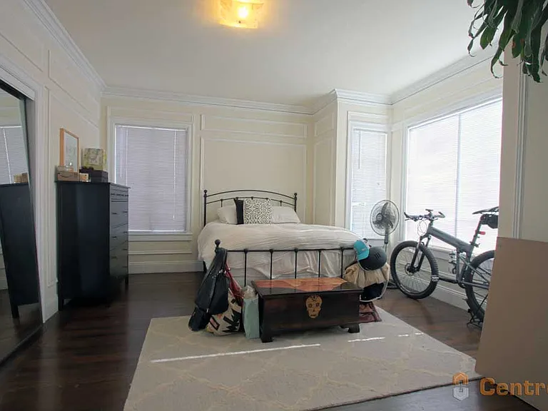 1390 Pine St #32 — Photo 5