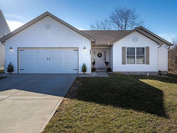 2nd image of 122 Keeneland Dr