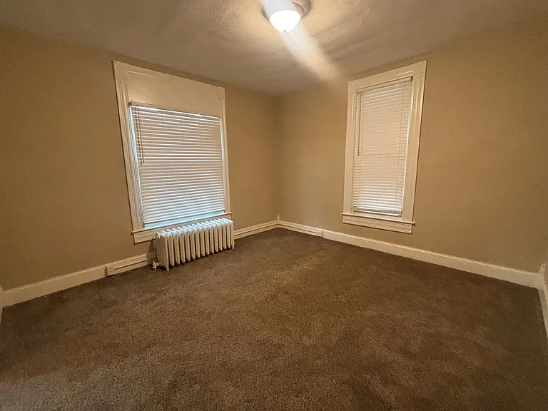 2820 Cottage Grove Ave — Photo 9