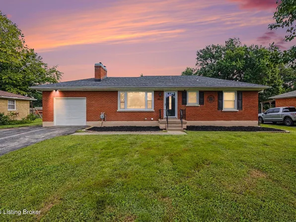 9913 Vega Ln, Louisville, KY 40272