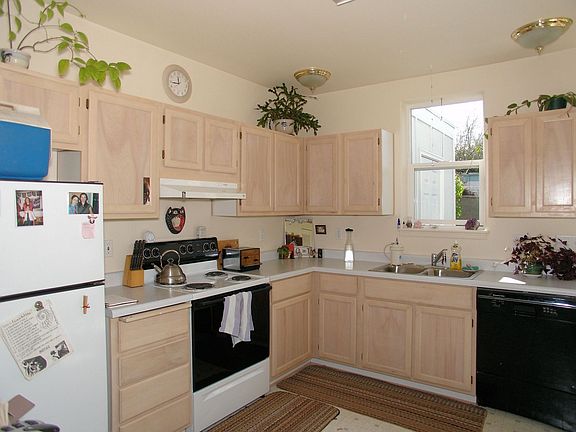 Bright Sunny Kitchen
