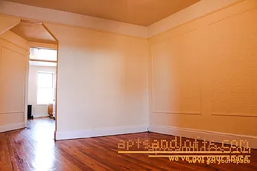 Rented by aptsandlofts.com