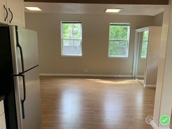 3rd image of 123 Willow Ave