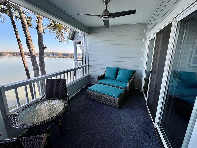 366 Northwest Dr — Photo 24