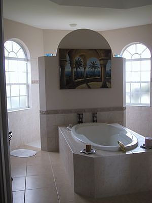 bathroom w/ walk through shower
