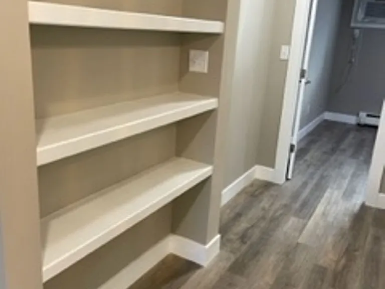 Newly Remodeled 1 Bedroom Apartment 1 Blk from Indiana University National Championship Team! — Photo 18