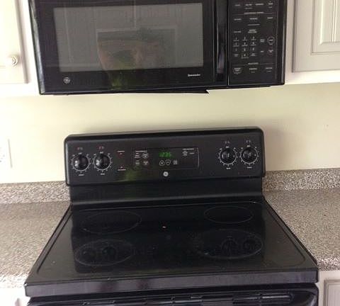 3rd image of 305 Sterling Ct #B