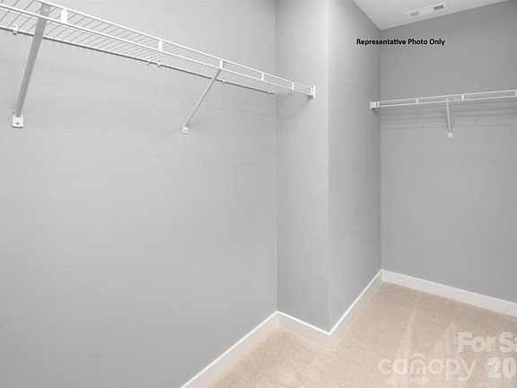 5th image of 993 Pemberley St