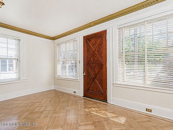 5th image of 1720 W 11th St