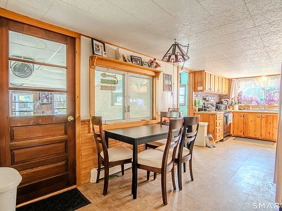 4th image of 45 Navratil Road