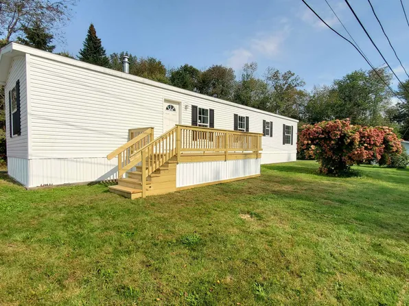 17 Currier Park, Lebanon, NH 03766