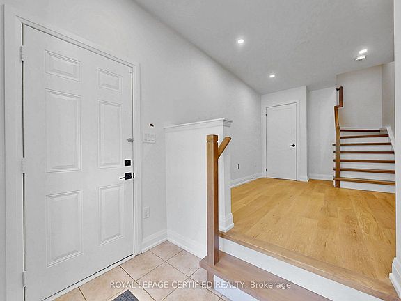 5th image of 36 Silvester St