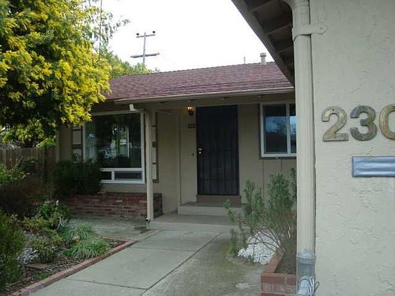 4th image of 2306 Shawn Dr