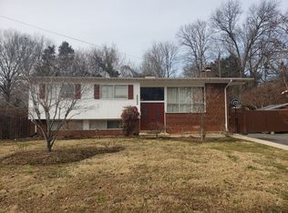 3332 Nevius St, Falls Church, VA 22041