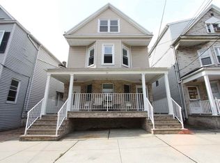 24 W 40th St, Bayonne, NJ 07002