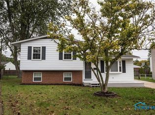 4054 Clover Ridge Ct, Toledo, OH 43623