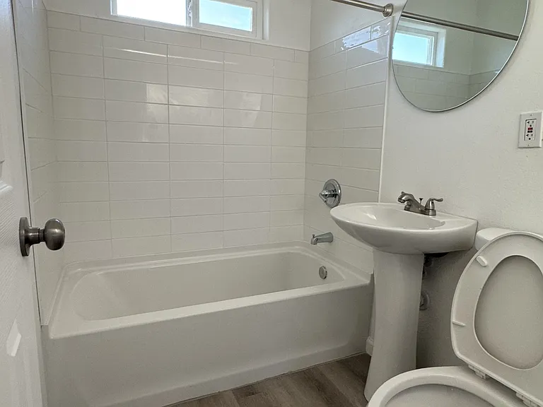 1400 Rodgers Rd #1402 — Photo 6