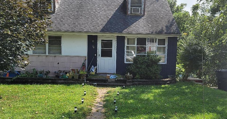 1st image of 28 Chestnut Street