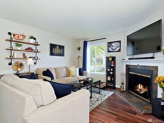 4th image of 12712 NE 144th St APT C201