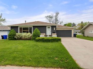 537 W Michigan St, Appleton, WI 54911