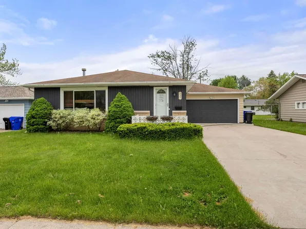 537 W Michigan St, Appleton, WI 54911