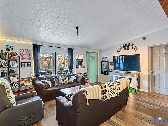 5th image of 730 5th St SW