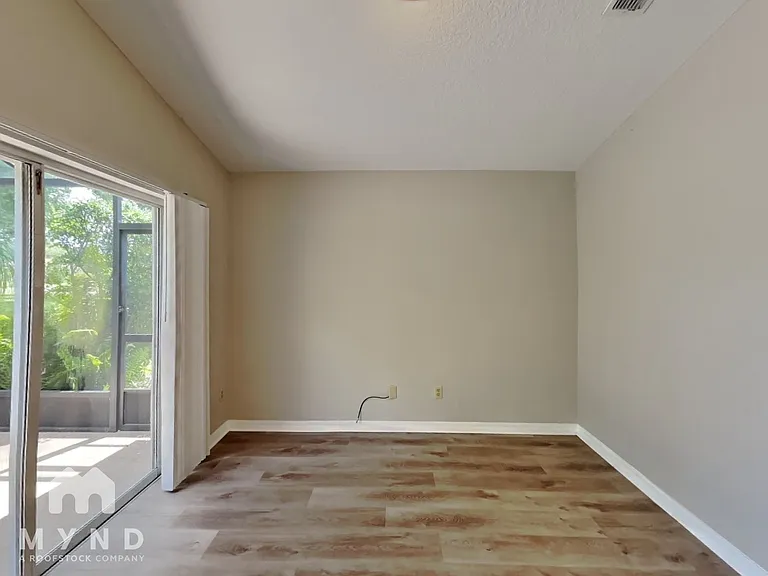 6041 Spring Creek Ct — Photo 8